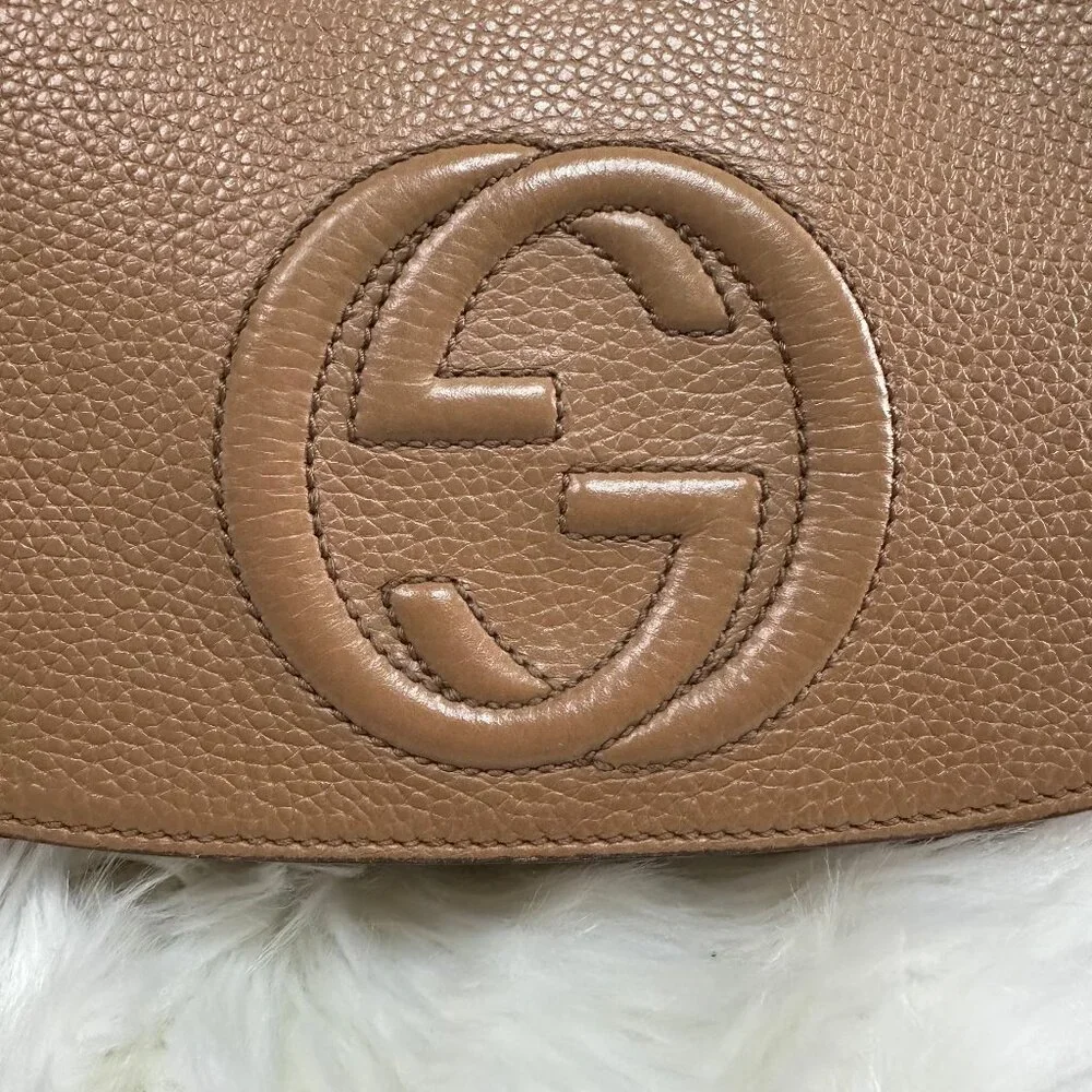 ❌SOLD❌ Authentic Gucci Medium Soho Pebbled Clafskin Leather Long Flap Crossbody - Picture 5 of 17